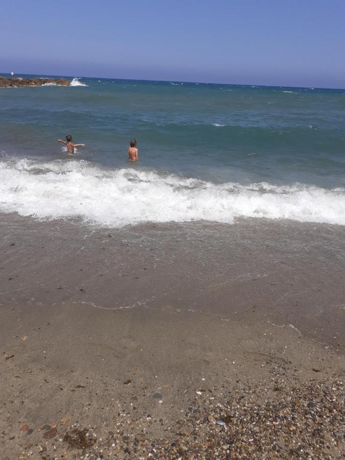 Villa Au Soleil De La Grande Bleue Sainte-Marie-la-Mer Esterno foto